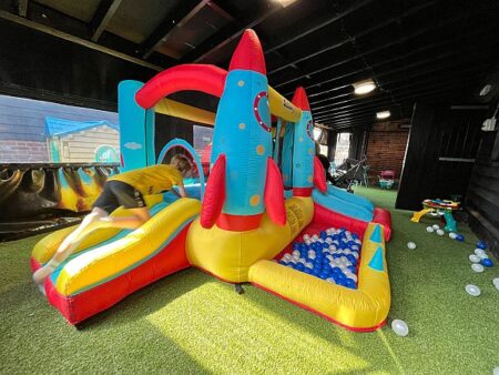 Oliver Hayward Playbarn & Café