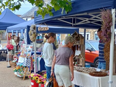Seasonal Markets on The Hill